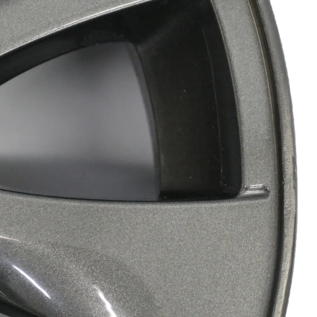 Graue Leichtmetallfelge 16" V-Speiche 229 ET:42 6,5J für BMW E81 E82 E87 mit Teilenummer 6779786 BMW E81 E82 E87 Graue Leichtmetallfelge 16" V-Speiche 229 ET:42 6,5J - SKU 6779786-9 - Teilenummer 6779786