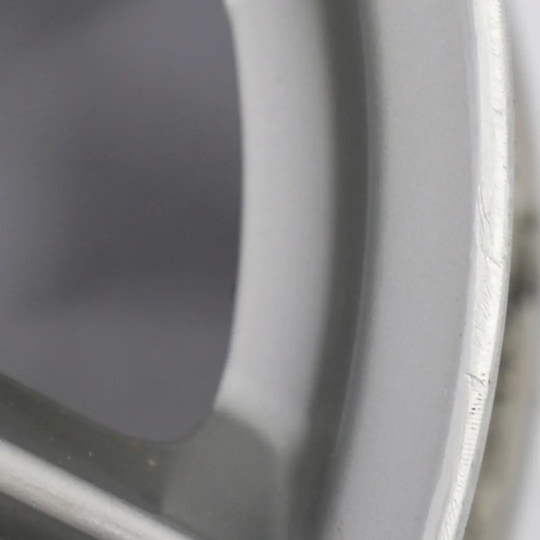 Cerchio in lega argento 16" 7J ET:44 V-Spoke 360 per BMW E81 E87 E88 con numero di parte 6795207 BMW E81 E87 E88 Cerchio in lega argento 16" 7J ET:44 V-Spoke 360 - SKU 6795207-2 - Numero di parte 6795207