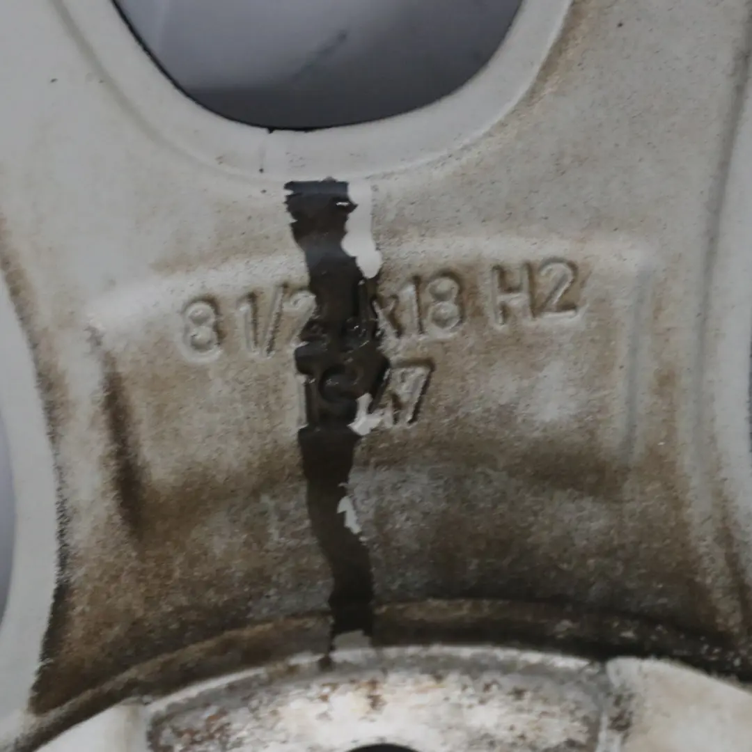 Cerchio in lega 18" 8,5J ET:47 V-Spoke Styling 398 per BMW F30 F31 con numero di parte 6796251 BMW F30 F31 Cerchio in lega 18" 8,5J ET:47 V-Spoke Styling 398 - SKU 6796251-2 - Numero di parte 6796251