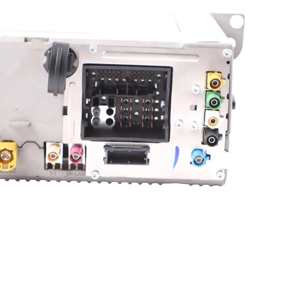 Jednostka Nawigacja Radio Media GPS do BMW F20 F21 F32 F36 LCI o numerze 6809244 BMW F20 F21 F32 F36 LCI Jednostka Nawigacja Radio Media GPS - SKU 6809244 - Numer Części 6809244