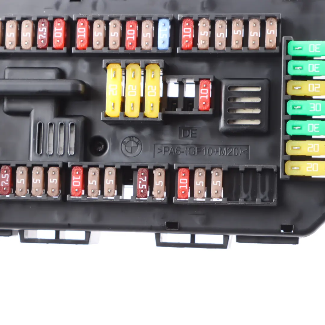 Caja Fusibles Delantera Módulo Control Cuerpo ECU BCM Unidad para BMW X5 F15 con número de pieza 6819653 BMW X5 F15 Caja Fusibles Delantera Módulo Control Cuerpo ECU BCM Unidad - SKU 6819653 - Número de pieza 6819653