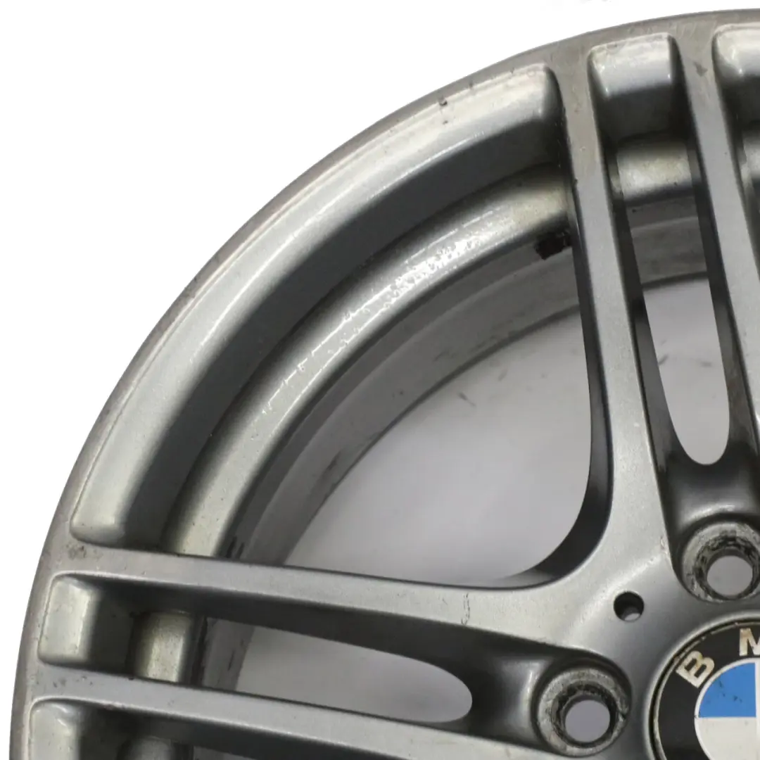 Llanta Aleación Delantera M Performance Doble Radio 18" 7,5J ET:49 para BMW E81 E87 con número de pieza 6856666 BMW E81 E87 Llanta Aleación Delantera M Performance Doble Radio 18" 7,5J ET:49 - SKU 6856666-2 - Número de pieza 6856666