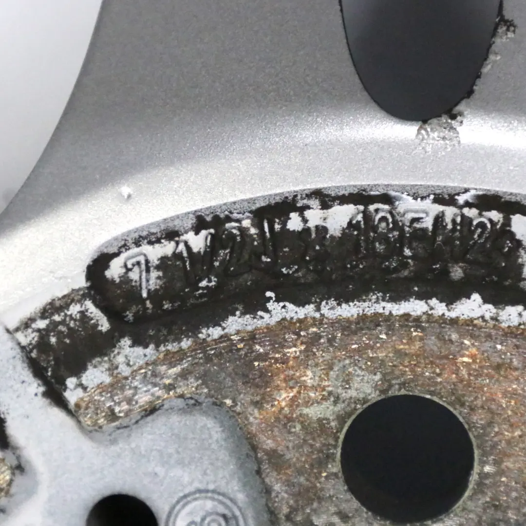 Roue avant Jante alliage M Performance deux branches 313M 18" 7,5J ET:49 pour BMW E87 à propos du numéro de pièce 6856666 BMW E87 Roue avant Jante alliage M Performance deux branches 313M 18" 7,5J ET:49 - SKU 6856666-5 - Numéro de pièce 6856666