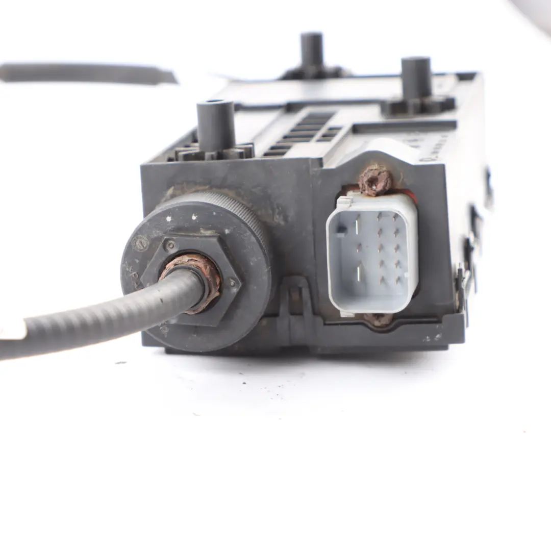 Handbrake Actuator Parking Brake Motor to BMW X5 F15 with Part number 6882007 BMW X5 F15 Handbrake Actuator Parking Brake Motor - SKU 6882007 - Part number 6882007