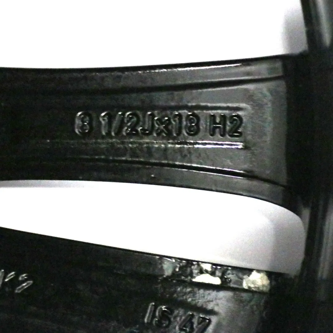 Cerchio in lega 18" 8,5J ET:47 Doppie razze 397 per BMW F30 F31 LCI con numero di parte 6882589 BMW F30 F31 LCI Cerchio in lega 18" 8,5J ET:47 Doppie razze 397 - SKU 6882589-1 - Numero di parte 6882589