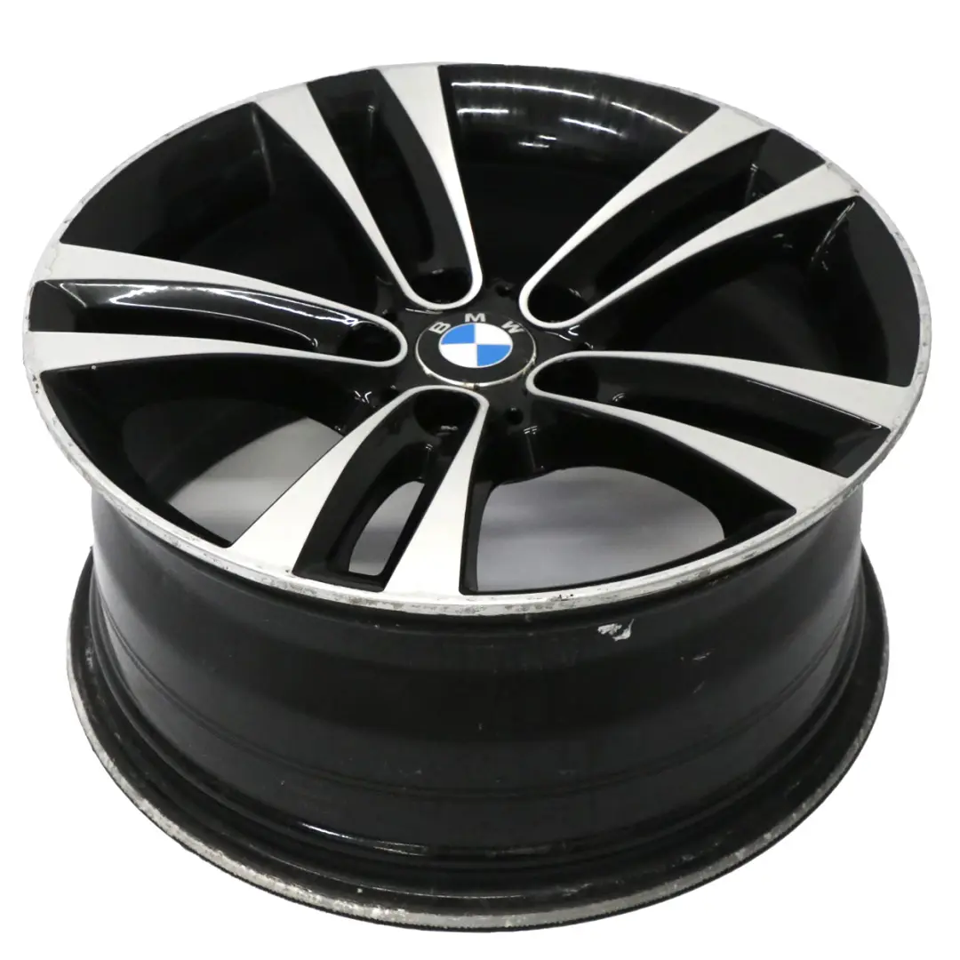 Cerchio in lega 18" 8,5J ET:47 Doppie razze 397 per BMW F30 F31 LCI con numero di parte 6882589 BMW F30 F31 LCI Cerchio in lega 18" 8,5J ET:47 Doppie razze 397 - SKU 6882589-1 - Numero di parte 6882589