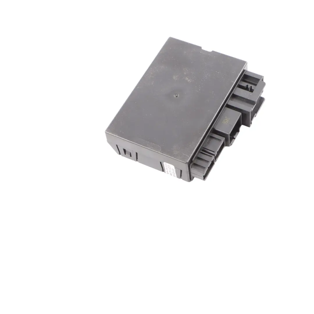 Towing Hitch Trailer Hook Module Control Unit ECU to BMW X5 F15 with Part number 6884357 BMW X5 F15 Towing Hitch Trailer Hook Module Control Unit ECU - SKU 6884357 - Part number 6884357