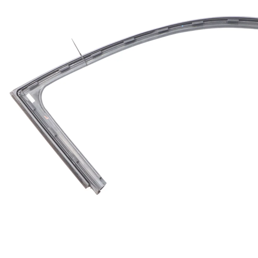 Seat Ibiza 4 6J 3D Vorder Tür Fenster Führung Außen Dichtung Links - SKU 6J3837431E - Teilenummer 6J3837431E