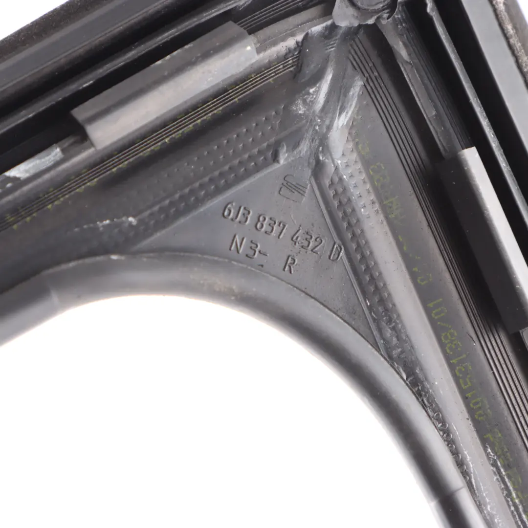 6J 3D Front Door Window Guide Outer Seal Right O/S to Seat Ibiza 4 with Part number 6J3837432E Seat Ibiza 4 6J 3D Front Door Window Guide Outer Seal Right O/S - SKU 6J3837432E - Part number 6J3837432E