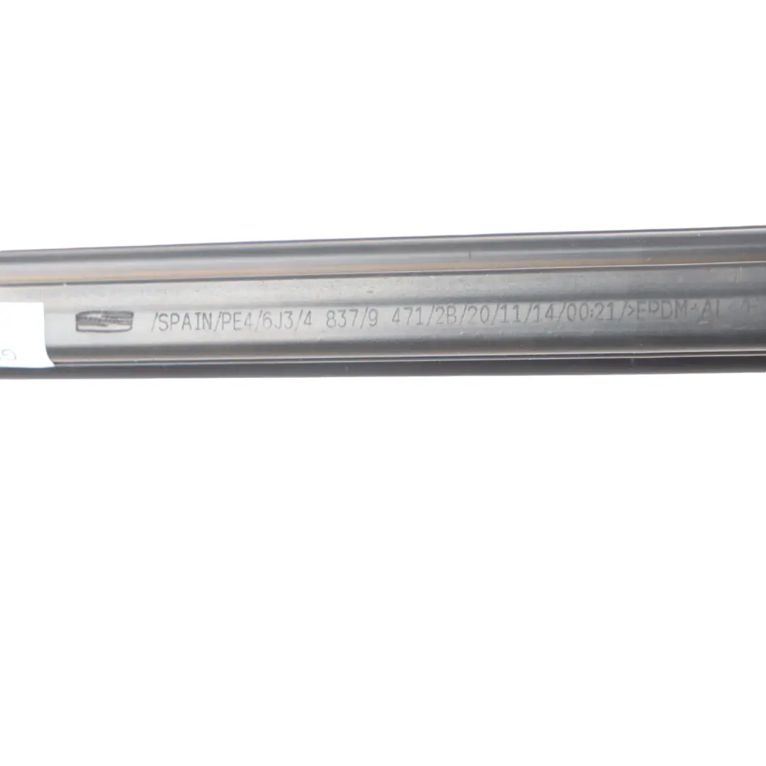 Seat Ibiza 6J Delantero Externo Derecho Cristal Ventana Burlete Junta - SKU 6J4837472B - Número de pieza 6J4837472B