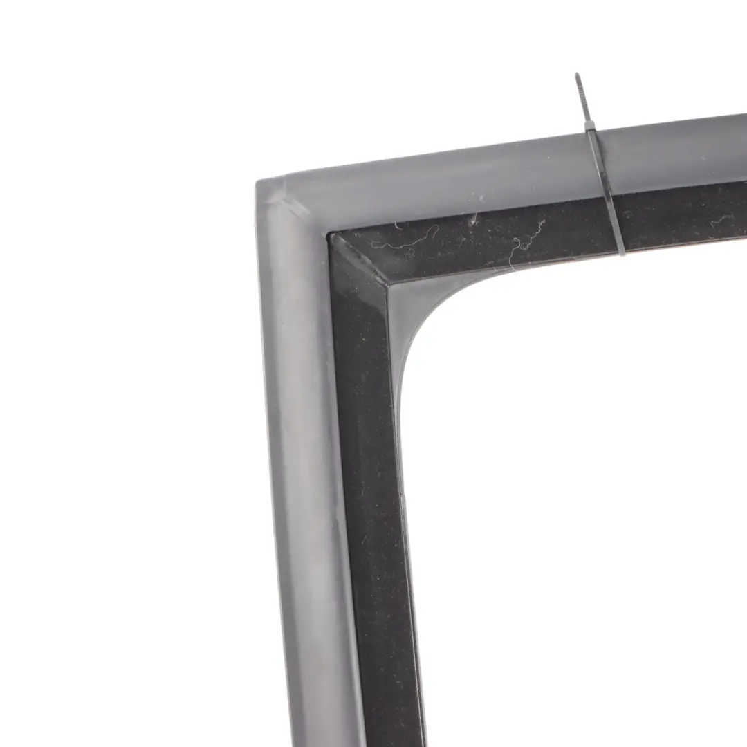 Seat Ibiza 6J Joint D'Étanchéité Arrière Gauche Guide De Vitre - SKU 6J4839431F - Numéro de pièce 6J4839431F