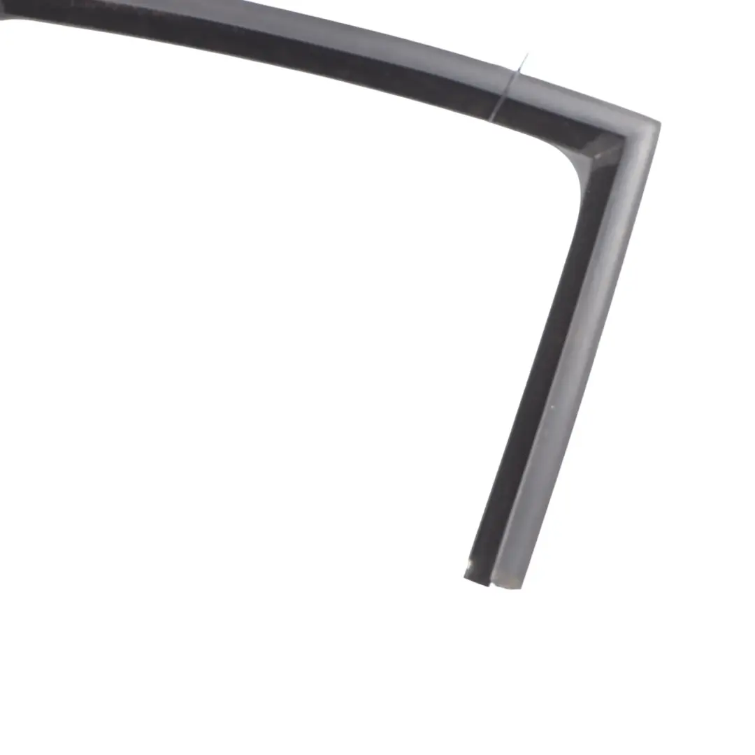 6J Uszczelka Prowadnica Okna Drzwi Prawy Tył do Seat Ibiza o numerze 6J4839432F Seat Ibiza 6J Uszczelka Prowadnica Okna Drzwi Prawy Tył - SKU 6J4839432F - Numer Części 6J4839432F