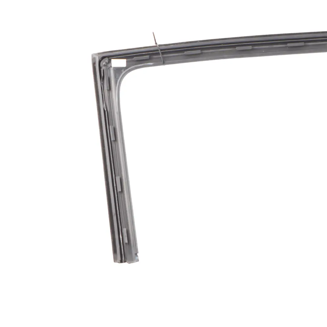 6J Guarnizione Posteriore Destra Guida Telaio Finestra per Seat Ibiza con numero di parte 6J4839432F Seat Ibiza 6J Guarnizione Posteriore Destra Guida Telaio Finestra - SKU 6J4839432F - Numero di parte 6J4839432F