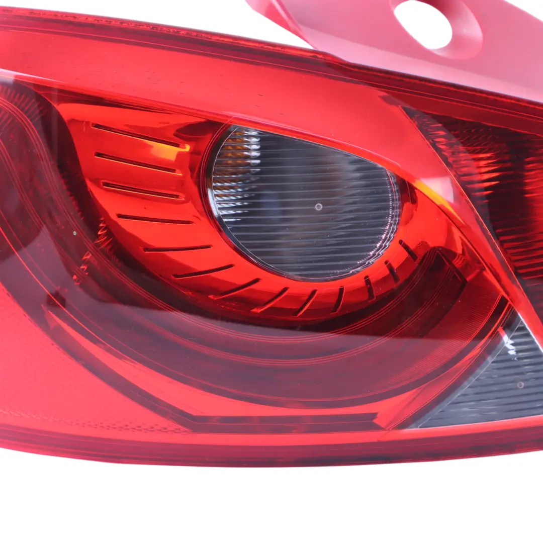 Seat Ibiza 6J Lampa Lewy Tył - SKU 6J4945095H - Numer Części 6J4945095H