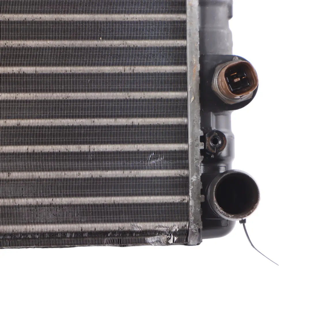 6N Water Radiator Coolant Engine Cooler to Volkswagen Polo with Part number 6N0121201 Volkswagen Polo 6N Water Radiator Coolant Engine Cooler - SKU 6N0121201 - Part number 6N0121201