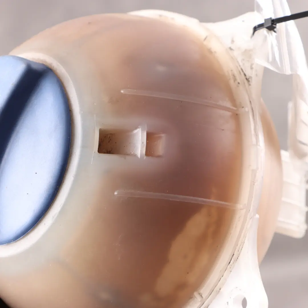 Coolant Expansion Tank Reservoir Bottle Fluid Tank to Volkswagen Polo 6R with Part number 6N0121407 Volkswagen Polo 6R Coolant Expansion Tank Reservoir Bottle Fluid Tank - SKU 6N0121407 - Part number 6N0121407