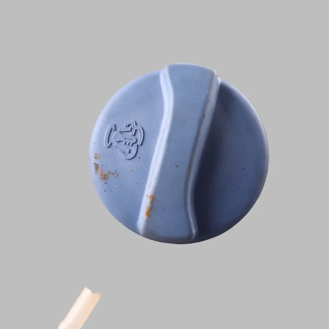 Coolant Expansion Tank Reservoir Bottle Fluid Tank to Volkswagen Polo 6R with Part number 6N0121407 Volkswagen Polo 6R Coolant Expansion Tank Reservoir Bottle Fluid Tank - SKU 6N0121407 - Part number 6N0121407