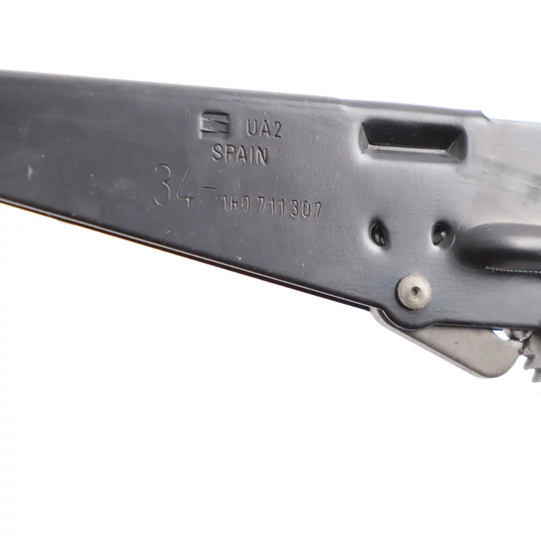 6N Handbrake Parking Brake Lever 1H0711307 to Volkswagen VW Polo with Part number 6N0711303C Volkswagen VW Polo 6N Handbrake Parking Brake Lever 1H0711307 - SKU 6N0711303C - Part number 6N0711303C