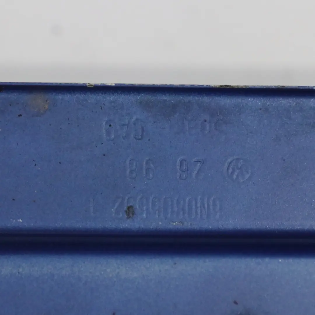 Volkswagen Polo 6N Frontstoßstange Kühlergrill Zierleiste Fjordblau - R5V - SKU 6N0805592B - Teilenummer 6N0805592B