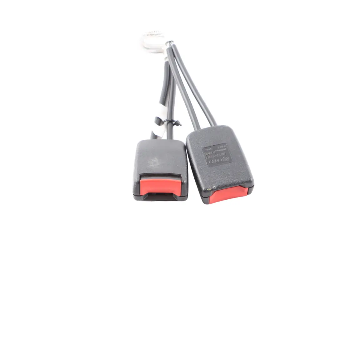 6N Rear Seat Bench Centre Belt Double Buckle Tensioner to VW Polo with Part number 6N0857488 VW Polo 6N Rear Seat Bench Centre Belt Double Buckle Tensioner - SKU 6N0857488 - Part number 6N0857488