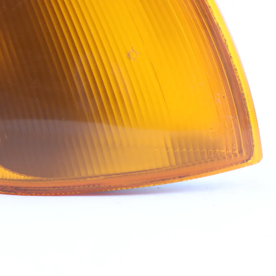 6N Front Turn Indicator Right O/S Lamp Light Repeater to Volkswagen Polo with Part number 6N0953050B Volkswagen Polo 6N Front Turn Indicator Right O/S Lamp Light Repeater - SKU 6N0953050B - Part number 6N0953050B