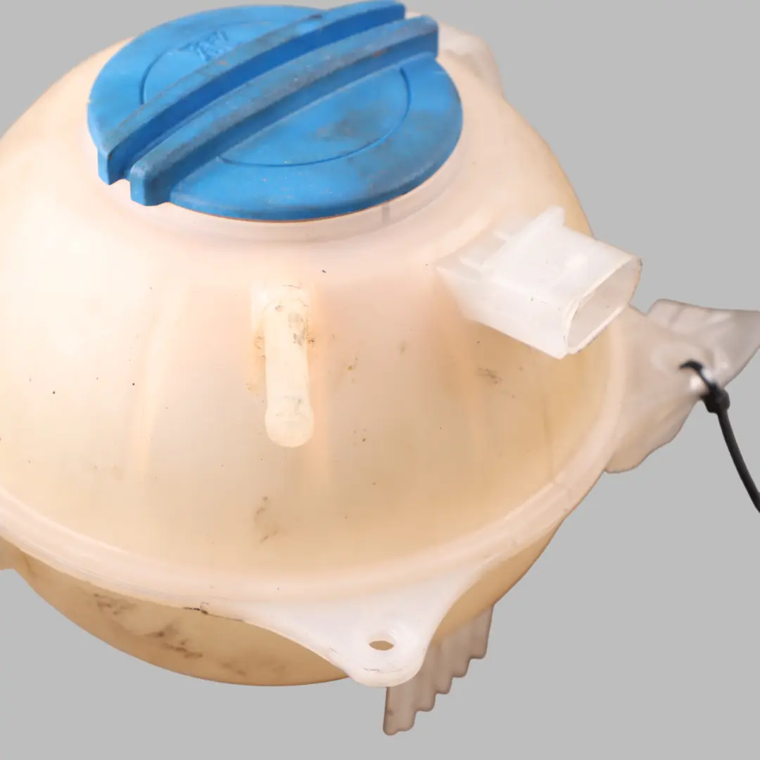 Coolant Reservoir Expansion Tank Fluid Bottle to VW Volkswagen Polo 6R with Part number 6Q0121407B VW Volkswagen Polo 6R Coolant Reservoir Expansion Tank Fluid Bottle - SKU 6Q0121407B - Part number 6Q0121407B