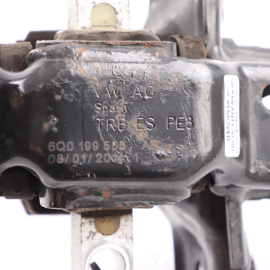 Soporte motor Volkswagen Polo Mk5 6R Soporte caja cambios izquierda para con número de pieza 6Q0199555AR Soporte motor Volkswagen Polo Mk5 6R Soporte caja cambios izquierda - SKU 6Q0199555AR - Número de pieza 6Q0199555AR