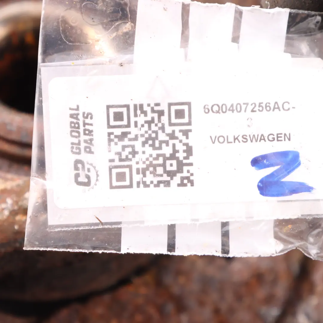 Seat Ibiza 6J Zwrotnica Koła Prawy Przód Prawa - SKU 6Q0407256AC-3 - Numer Części 6Q0407256AC