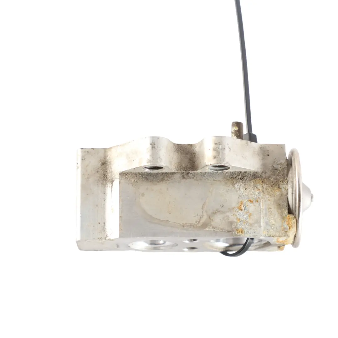 Expansion Valve Air Conditioning A/C Valve 6Q0820679F to Volkswagen Polo 6R with Part number 6Q0820679G Volkswagen Polo 6R Expansion Valve Air Conditioning A/C Valve 6Q0820679F - SKU 6Q0820679G - Part number 6Q0820679G