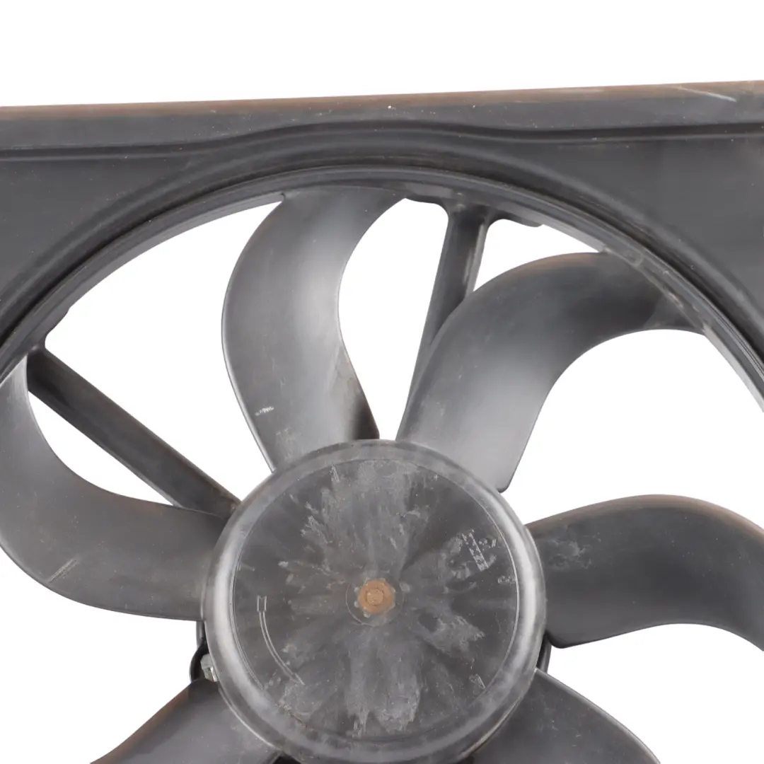 Seat Ibiza 6J Carénage Ventilateur Radiateur Refroidissement Moteur - SKU 6R0121207Q - Numéro de pièce 6R0121207Q