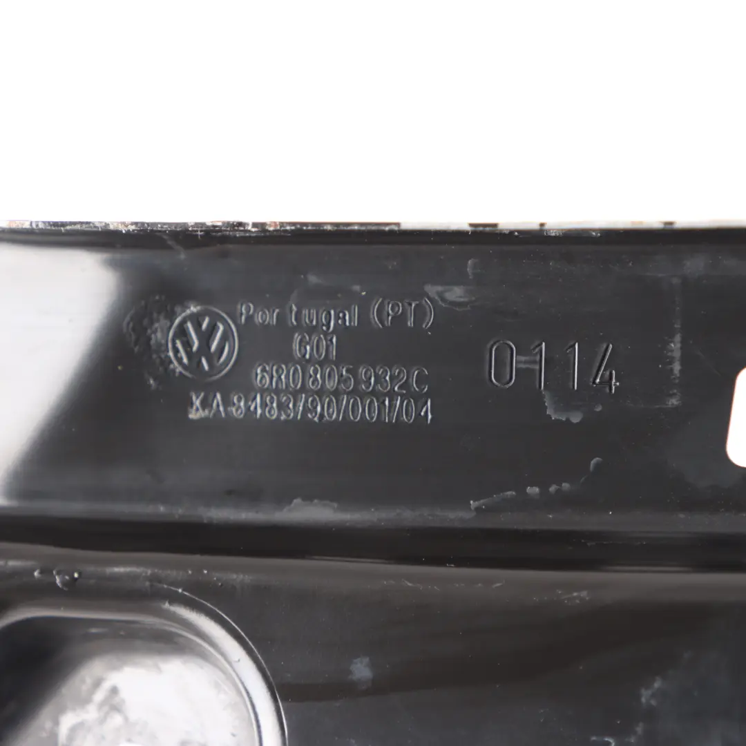 Scheinwerferhalterung rechts Scheinwerferlampe für Volkswagen Polo 6R mit Teilenummer 6R0805932C Volkswagen Polo 6R Scheinwerferhalterung rechts Scheinwerferlampe - SKU 6R0805932C - Teilenummer 6R0805932C