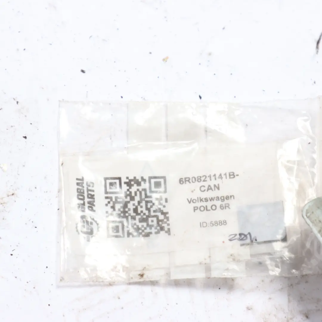 Fender Bracket Holder Front Left N/S Candy White - LB9A to VW Volkswagen Polo 6R with Part number 6R0821141B VW Volkswagen Polo 6R Fender Bracket Holder Front Left N/S Candy White - LB9A - SKU 6R0821141B-CAN - Part number 6R0821141B