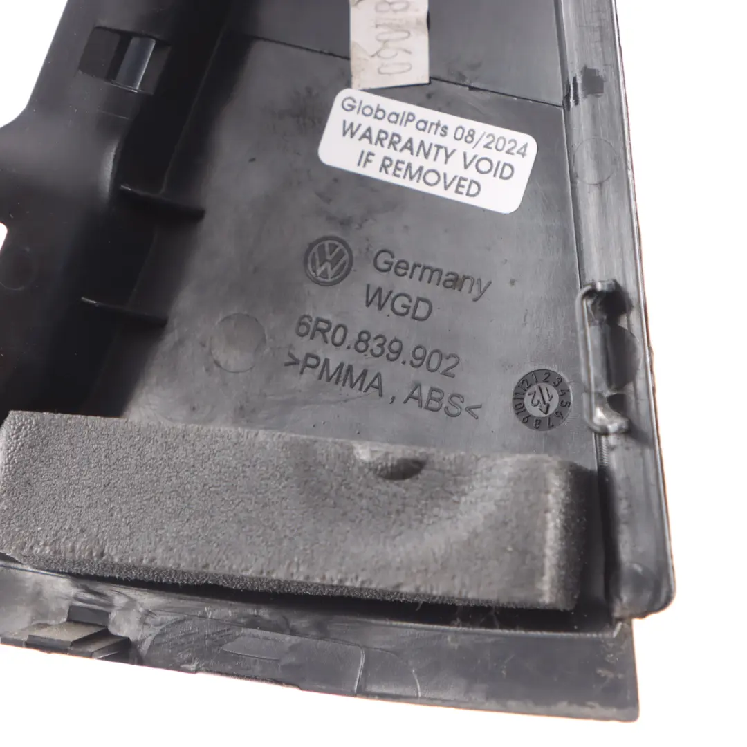 Prawe Tylne Drzwi Trójkąt Osłona Panel Zaślepka do VW Polo 6R o numerze 6R0839902 VW Polo 6R Prawe Tylne Drzwi Trójkąt Osłona Panel Zaślepka - SKU 6R0839902 - Numer Części 6R0839902