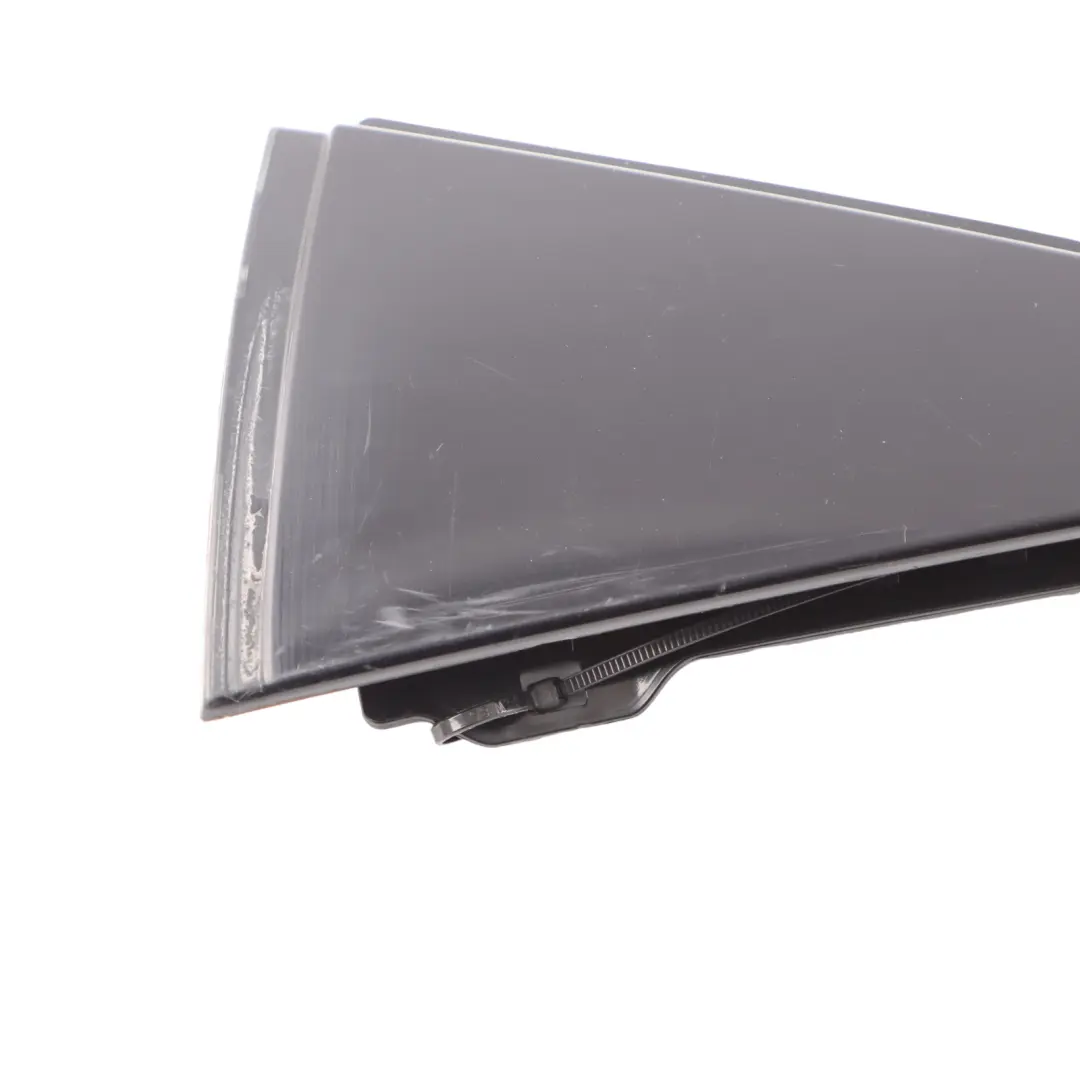 Prawe Tylne Drzwi Trójkąt Osłona Panel Zaślepka do VW Polo 6R o numerze 6R0839902 VW Polo 6R Prawe Tylne Drzwi Trójkąt Osłona Panel Zaślepka - SKU 6R0839902 - Numer Części 6R0839902