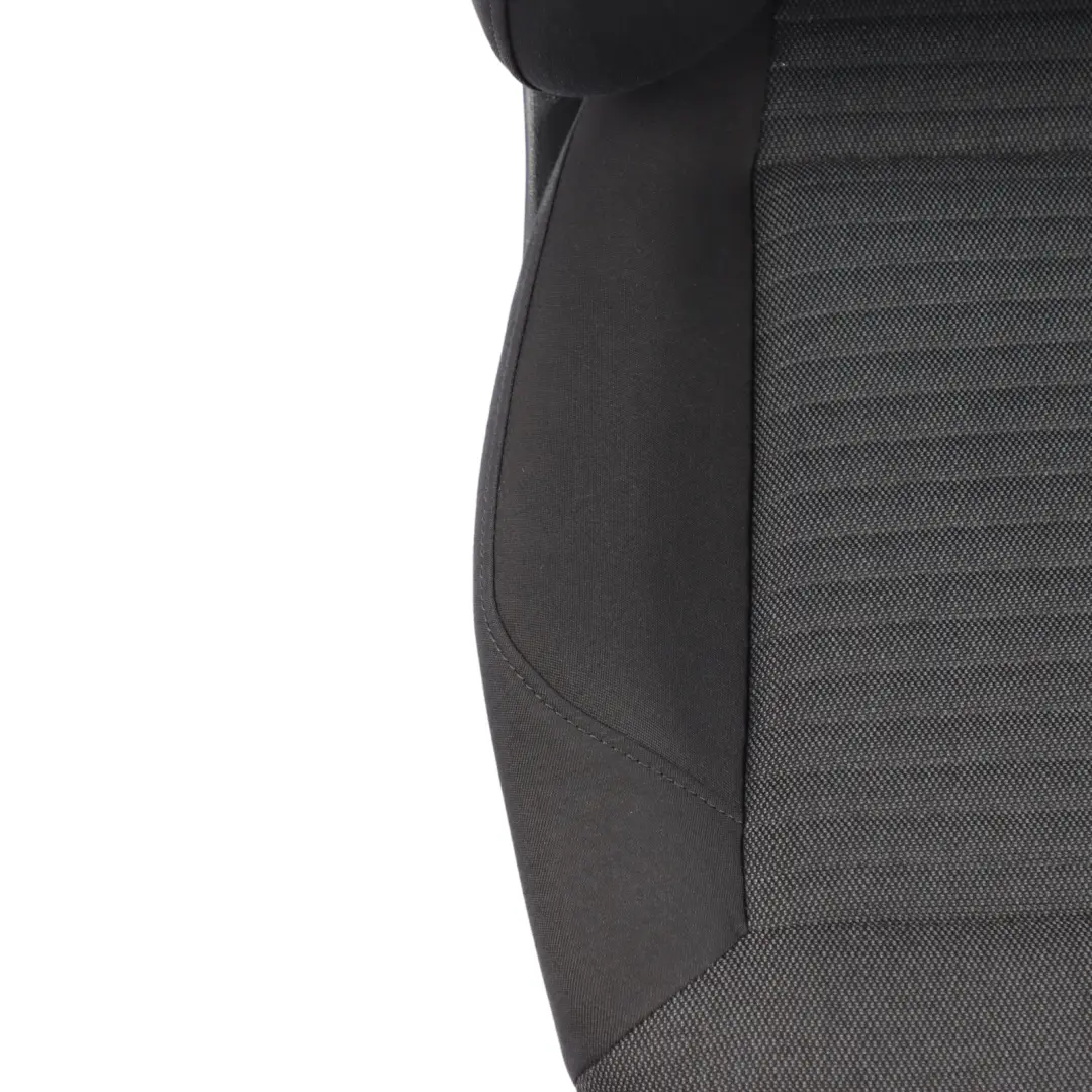 Delantero Izquierdo Tela Interior Titan Black para Volkswagen Polo 6R 3D con número de pieza 6R0881805EM Volkswagen Polo 6R 3D Delantero Izquierdo Tela Interior Titan Black - SKU 6R0881805EM-1 - Número de pieza 6R0881805EM