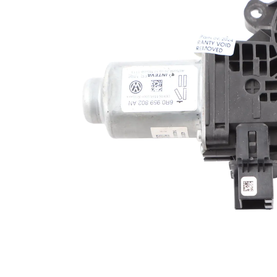 6J Front Window Lifter Right O/S Regulator Motor to Seat Ibiza with Part number 6R0959802EC Seat Ibiza 6J Front Window Lifter Right O/S Regulator Motor - SKU 6R0959802EC - Part number 6R0959802EC