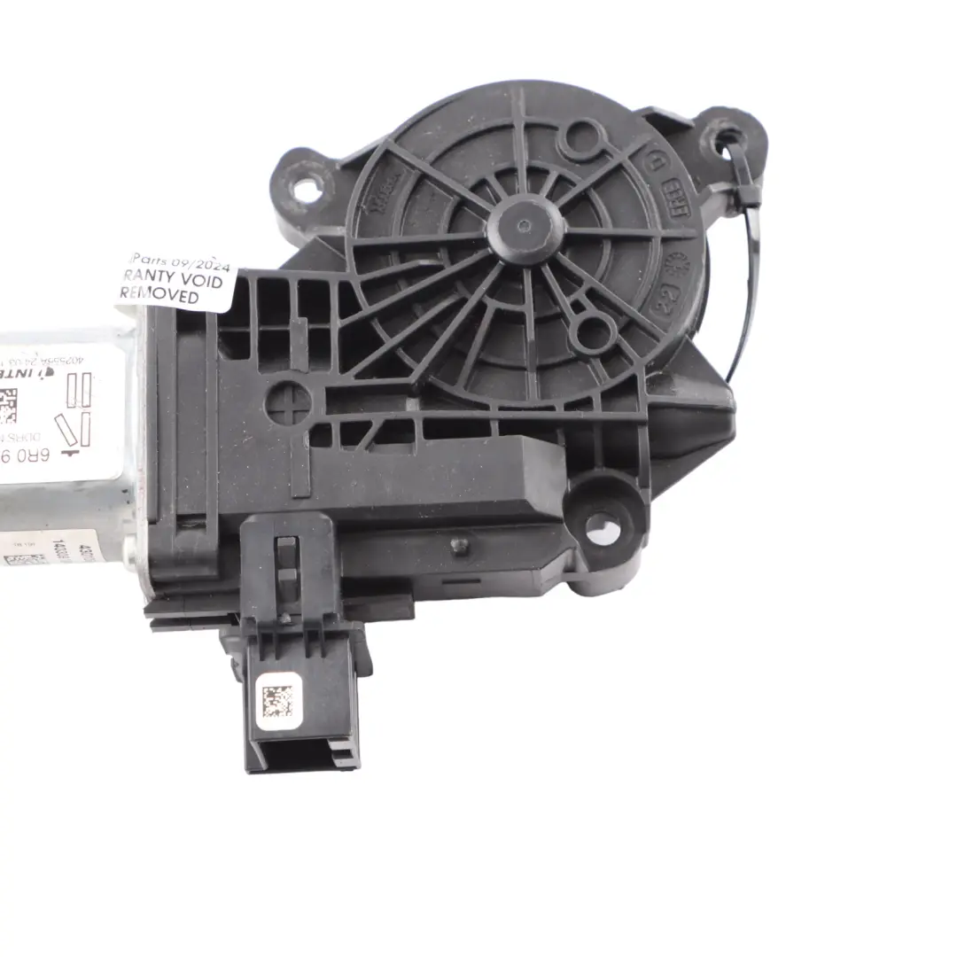 6J Front Window Lifter Right O/S Regulator Motor to Seat Ibiza with Part number 6R0959802EC Seat Ibiza 6J Front Window Lifter Right O/S Regulator Motor - SKU 6R0959802EC - Part number 6R0959802EC