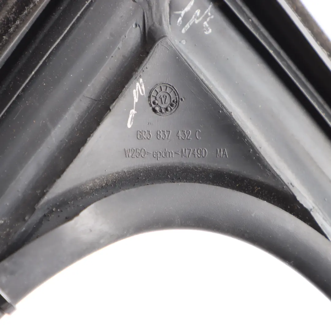 VW Volkswagen Polo 6R Front Seal Rubber Right O/S Window Glass Gasket 6R3837432C - SKU 6R3837432D - Part number 6R3837432D