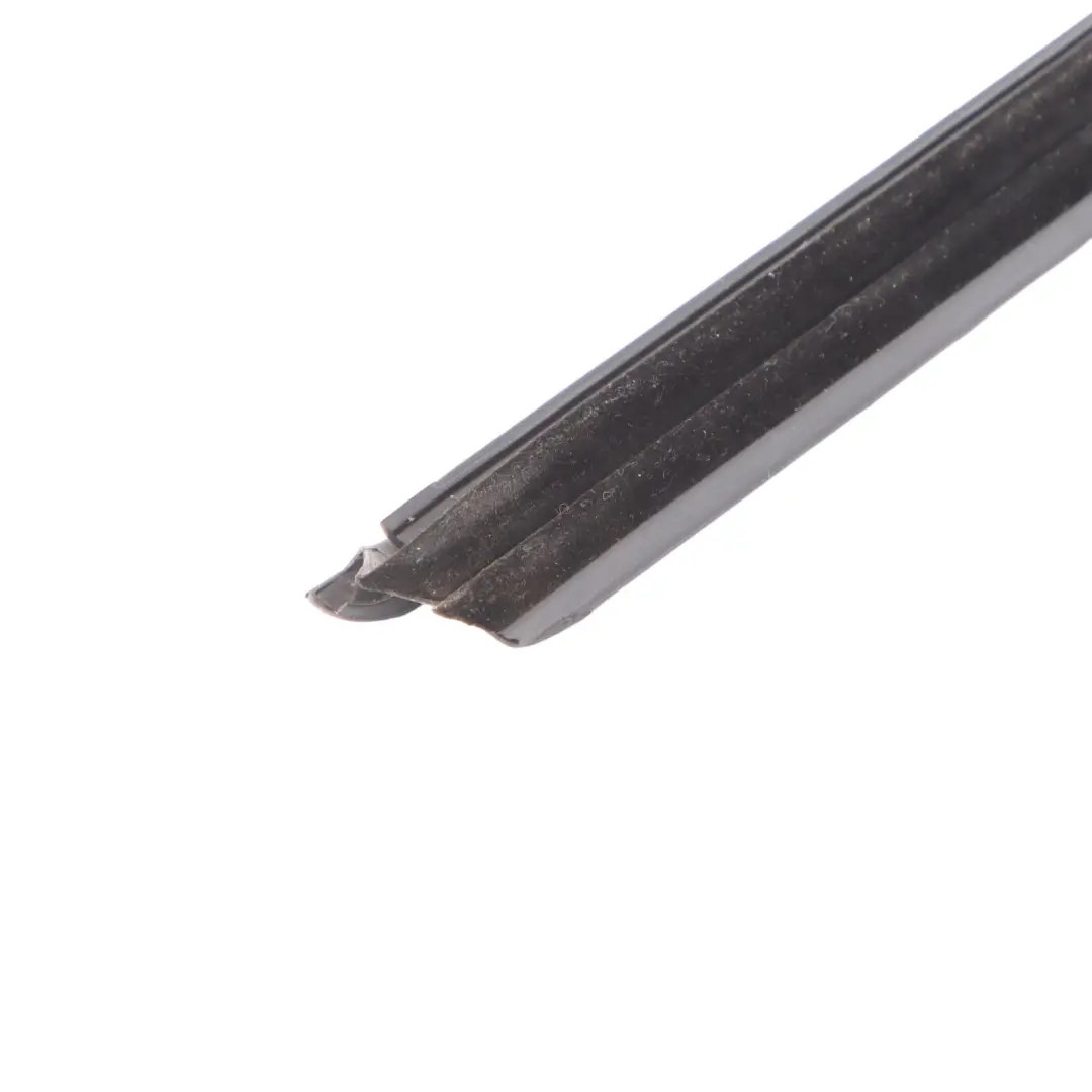 Sello de Puerta Delantera Derecha Junta de Sellado para Volkswagen Polo 6R con número de pieza 6R3837480A Volkswagen Polo 6R Sello de Puerta Delantera Derecha Junta de Sellado - SKU 6R3837480A - Número de pieza 6R3837480A