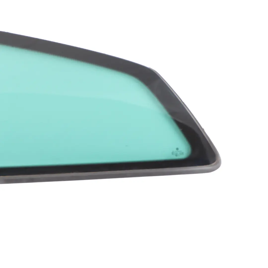 Vitrage arrière gauche Quarter Glass AS3 pour Volkswagen Polo 6R à propos du numéro de pièce 6R3845041J Volkswagen Polo 6R Vitrage arrière gauche Quarter Glass AS3 - SKU 6R3845041J - Numéro de pièce 6R3845041J