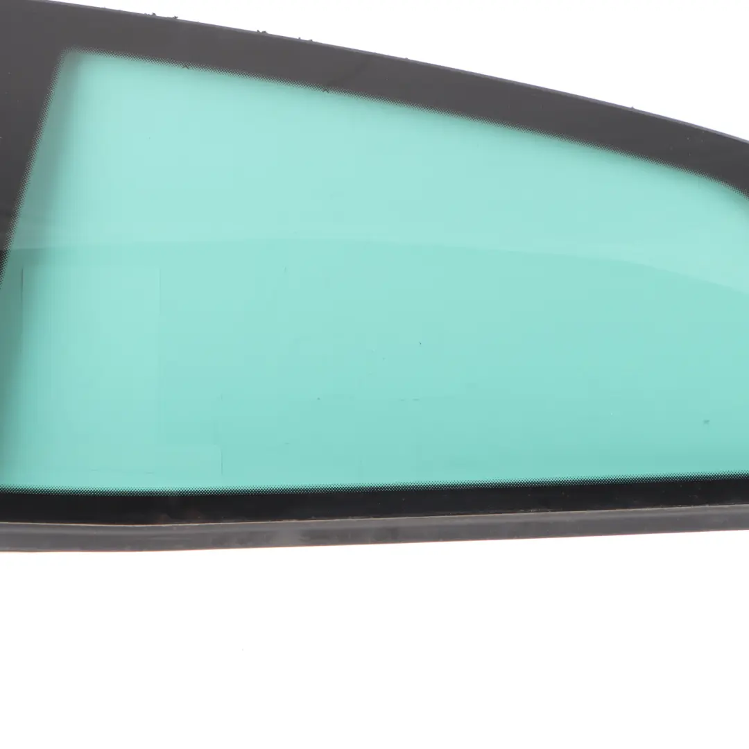 Vitrage arrière gauche Quarter Glass AS3 pour Volkswagen Polo 6R à propos du numéro de pièce 6R3845041J Volkswagen Polo 6R Vitrage arrière gauche Quarter Glass AS3 - SKU 6R3845041J - Numéro de pièce 6R3845041J