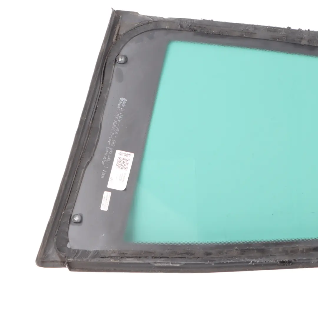 Vitrage arrière droit Quarter Glass AS3 pour Volkswagen Polo 6R à propos du numéro de pièce 6R3845042J Volkswagen Polo 6R Vitrage arrière droit Quarter Glass AS3 - SKU 6R3845042J - Numéro de pièce 6R3845042J