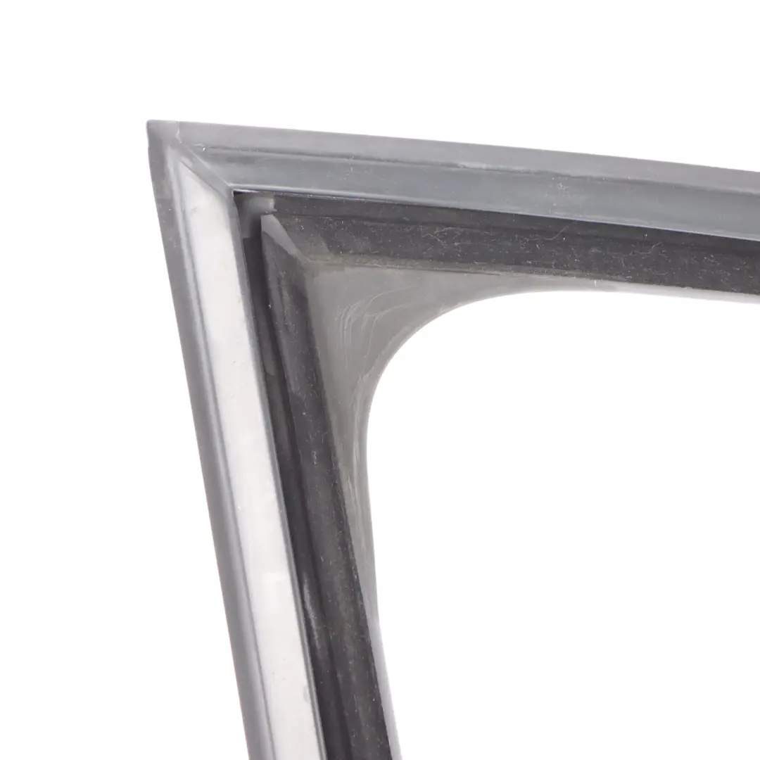 Puerta Delantera Guia Ventana Junta Derecha para Volkswagen Polo 6R con número de pieza 6R4837432D Volkswagen Polo 6R Puerta Delantera Guia Ventana Junta Derecha - SKU 6R4837432D - Número de pieza 6R4837432D