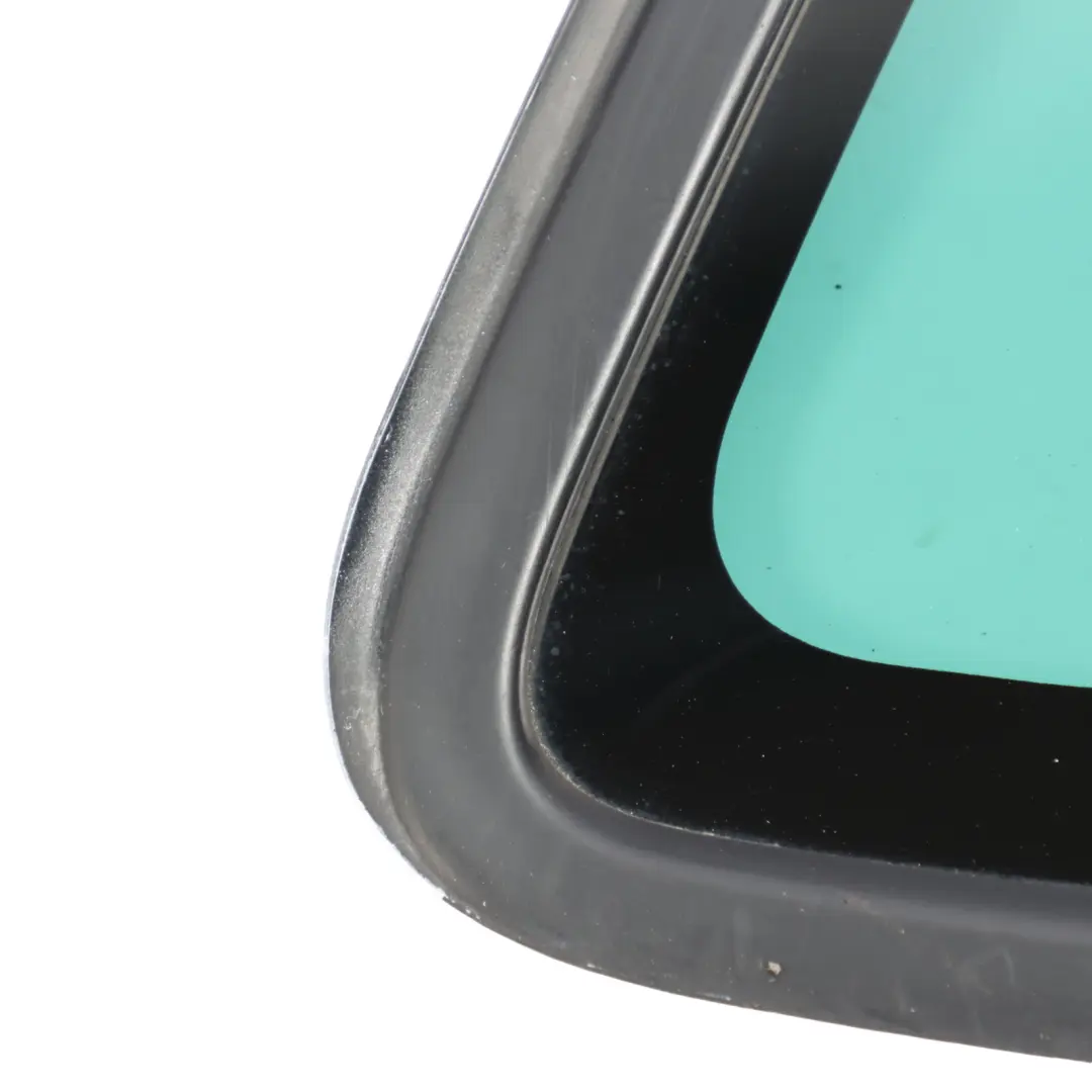 Window Glass Quarter Fixed Tinted Right O/S to Volkswagen Polo 6R Rear with Part number 6R4845298G Volkswagen Polo 6R Rear Window Glass Quarter Fixed Tinted Right O/S - SKU 6R4845298G - Part number 6R4845298G