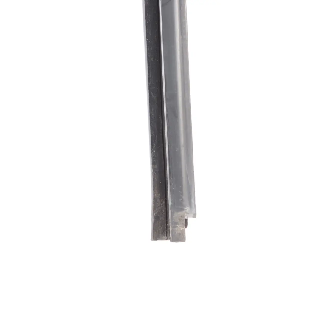 Volkswagen Polo 6R Guarnizione Finestrino Posteriore Destro Portiera - SKU 6R6839432D - Numero di parte 6R6839432D