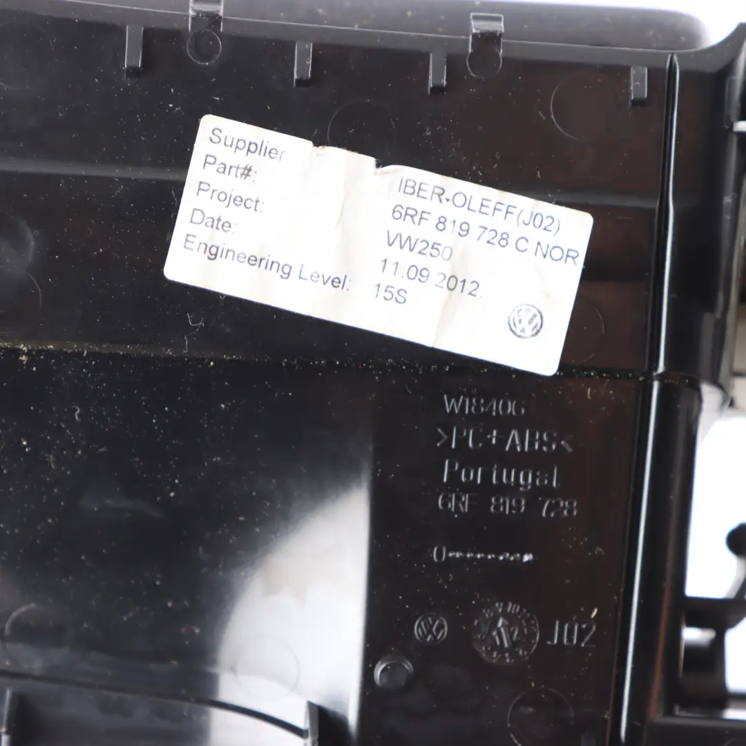 Dashboard Heater Air Vent Grille Control Unit to VW Volkswagen Polo 6R with Part number 6RF819728C VW Volkswagen Polo 6R Dashboard Heater Air Vent Grille Control Unit - SKU 6RF819728C - Part number 6RF819728C