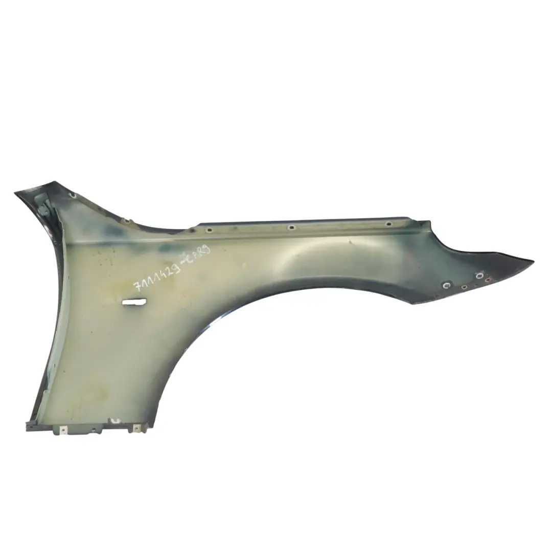 Panel de ala Delantero Izquierdo Carbono Negro - 416 para BMW E60 E61 con número de pieza 7111429 BMW E60 E61 Panel de ala Delantero Izquierdo Carbono Negro - 416 - SKU 7111429-CAR9 - Número de pieza 7111429