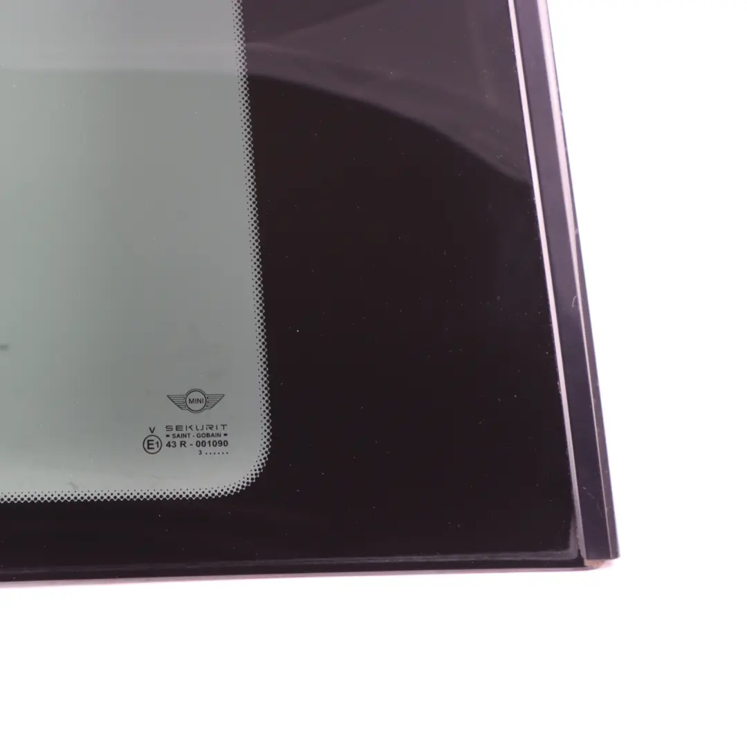 Side Window Mini Cooper R50 R53 Rear Right Glass Glazing Black Trim O/S to with Part number 7111646 Side Window Mini Cooper R50 R53 Rear Right Glass Glazing Black Trim O/S - SKU 7111646-1 - Part number 7111646