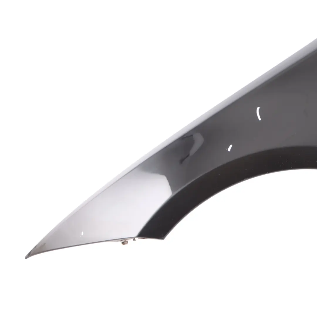 BMW E81 E87 Pannello laterale parafango anteriore sinistro Schwarz 2 Nero - 668 - SKU 7133227-SCH1 - Numero di parte 7133227