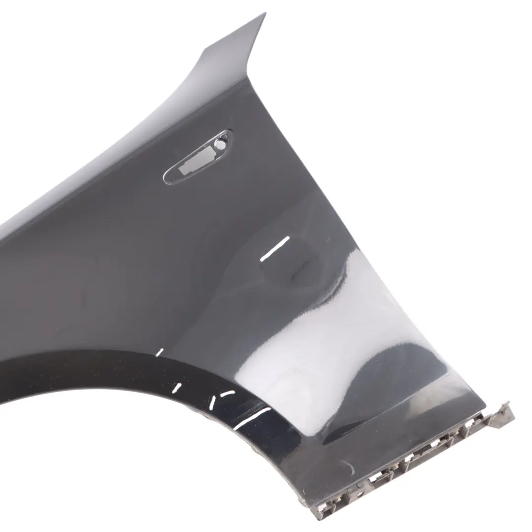 BMW E81 E87 Pannello laterale parafango anteriore sinistro Schwarz 2 Nero - 668 - SKU 7133227-SCH1 - Numero di parte 7133227